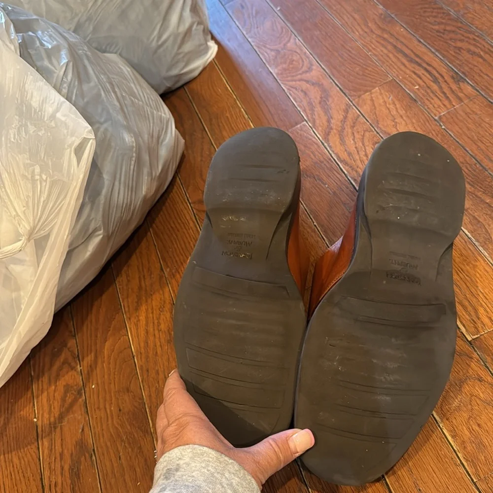 Johnston and Murphy‎ men’s shoes
